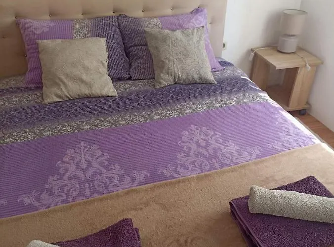 Sleep & Fly - Sarajevo Airport Apartment